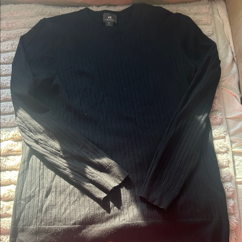 H&M Classic Black Knit Top